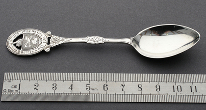 Robert Burns Armorial Silver Spoon - Wood Notes Wild, Better a Wee Bush Than Nae Bield